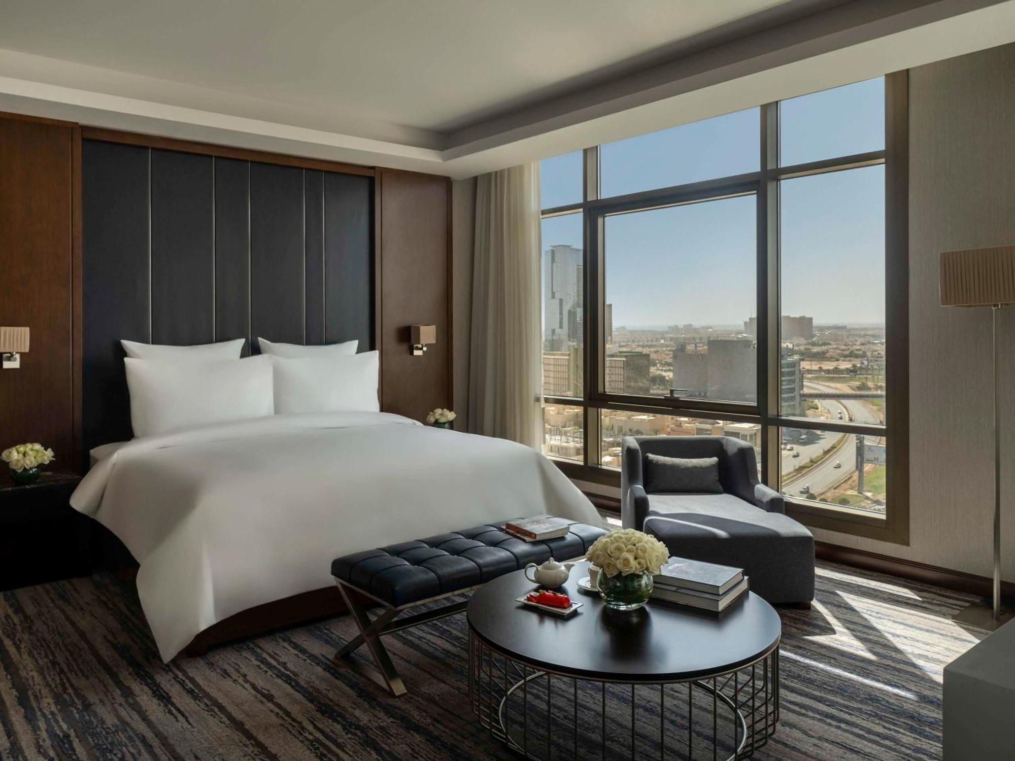 Movenpick Hotel And Residences Riyadh Exterior photo A bedroom at the Ritz-Carlton, Riyadh