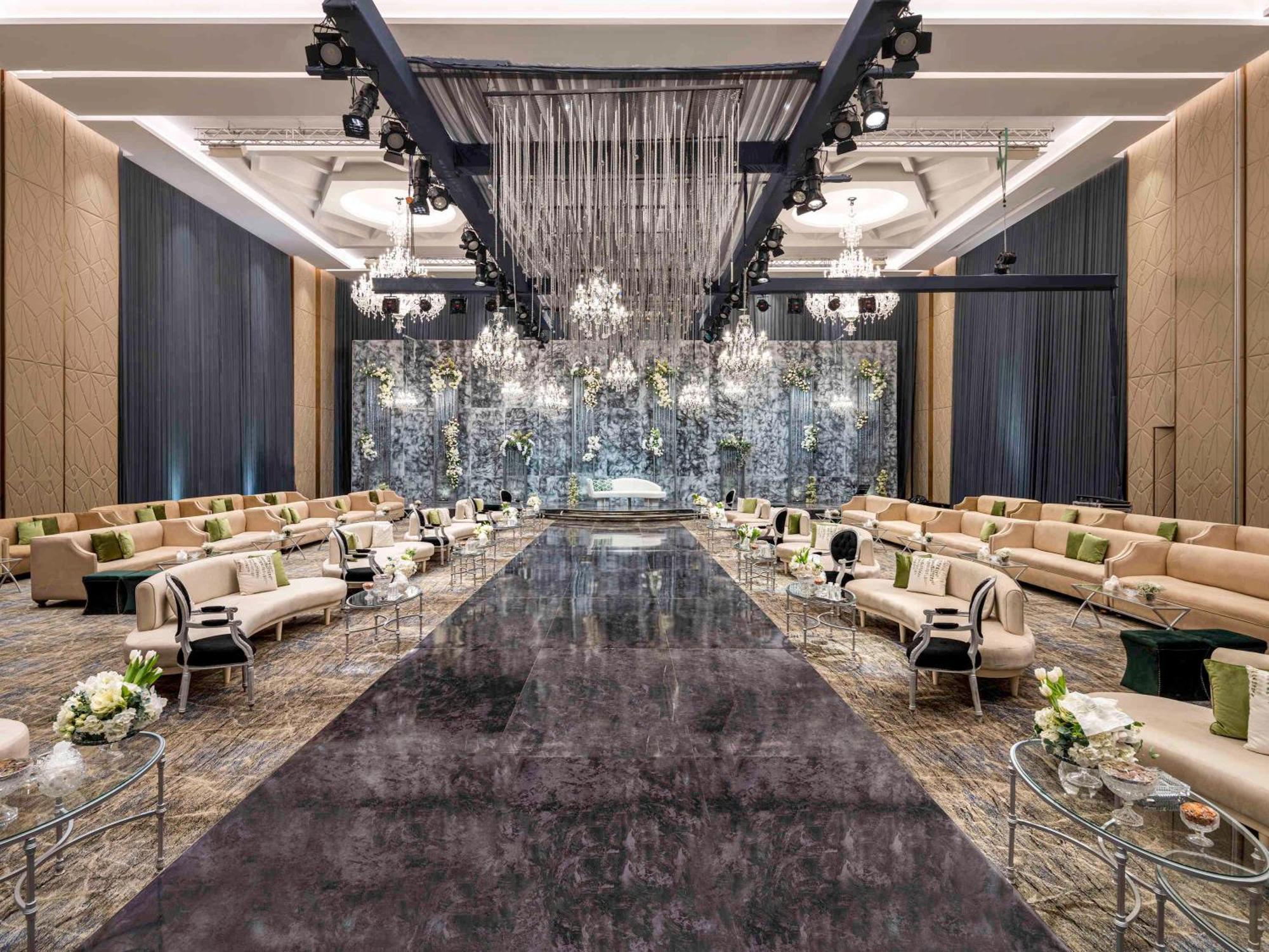 Movenpick Hotel And Residences Riyadh Exterior photo The ballroom